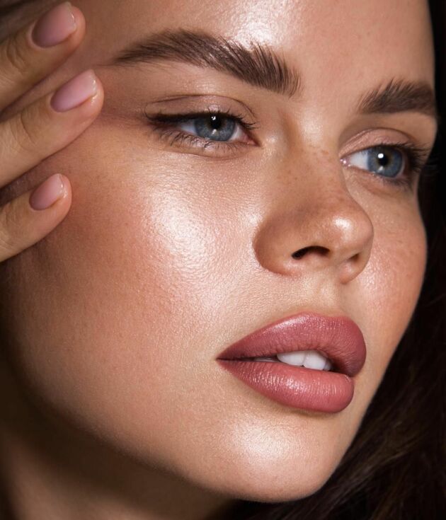 Prestation Brow Lift par Kayliss Beauty - Institut de beauté à Cagnes sur Mer